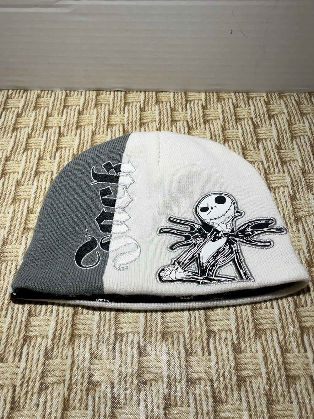 Disney Nightmare Before Christmas Jack Skellington Knit Beanie Hat Gray White
